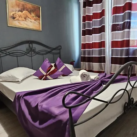 Holiday Beach Prima Linie Langa Plaja In Building Stefan Apartment Navodari