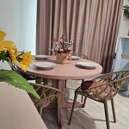 Apartment Holiday Beach Prima Linie Langa Plaja In Building Stefan *